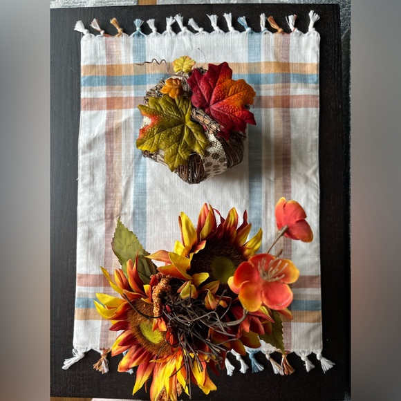 Fall Decor - Picture 5 of 7